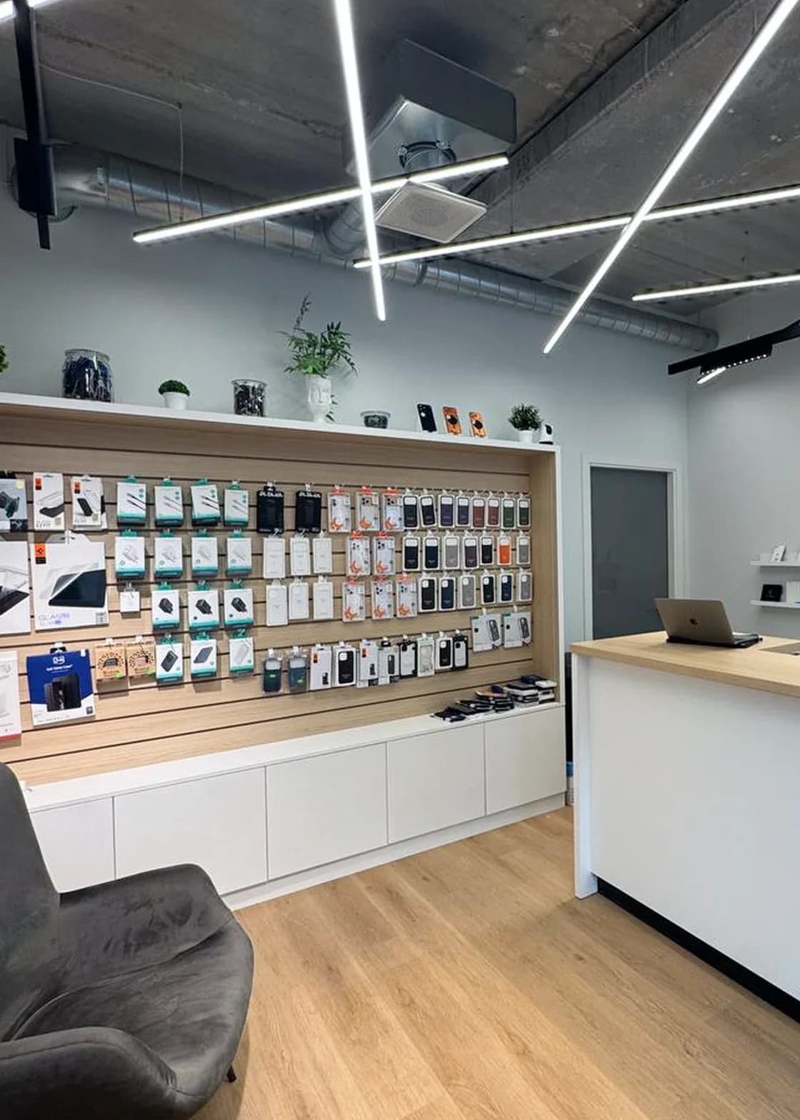 Interior of an iProff service location